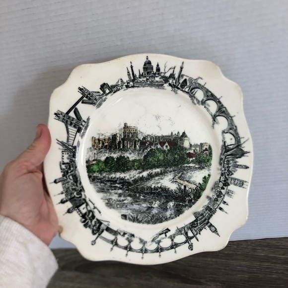Vtg Windsor Castle Souvenir Plate - Picture 11 of 12